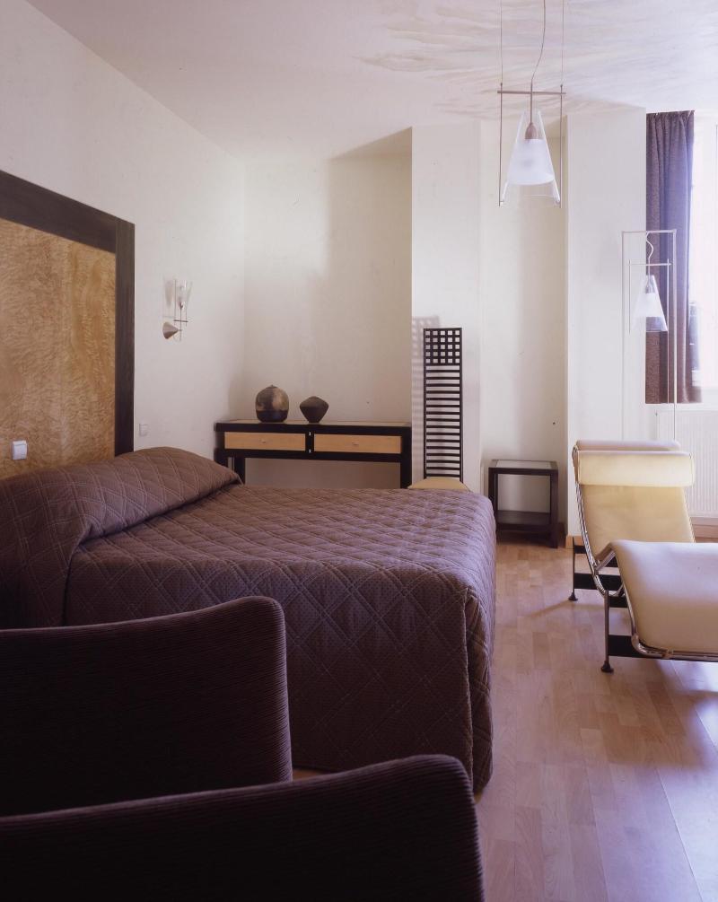 Vintage Hotel